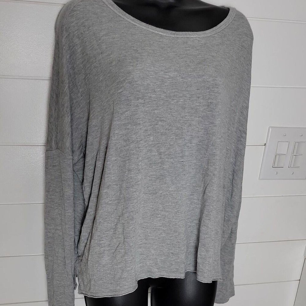 Athleta Size Small Gray Heathed Long Sleeve Very Soft